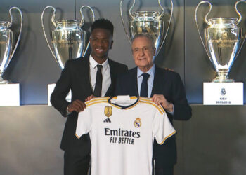 ريال مدريد يمدد عقد فينيسيوس حتى 2027
