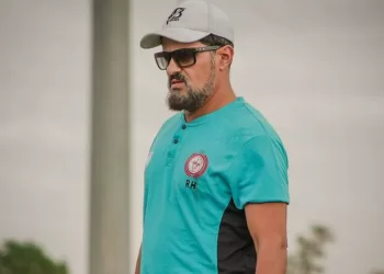 الكوكب المراكشي يقيل رضوان الحمير