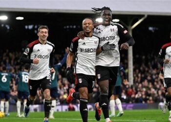 آرسنال يسقط في فخ فولهام في الدوري الإنجليزي