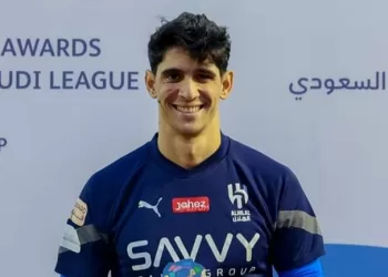ياسين بونو يحصل على جائزة أفضل حارس مرمى في دوري روشن السعودي للمرة الثانية على التوالي