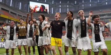المنتخب الألماني يفوز على نظيره الفرنسي ويتوج بطلا لكأس العالم للفتيان أقل من 17 سنة