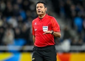 علي رضا فغاني يدير المباراة الافتتاحية