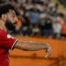 محمد صلاح يغادر “الكان” ويعود إلى ليفربول لتلقي العلاج ..