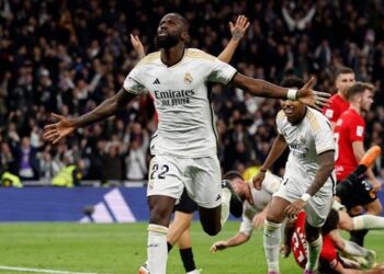 ريال مدريد يفوز على مايوركا ويواصل تصدرت  الليغا