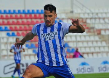 إتحاد طنجة يفسخ عقد جلال الداودي