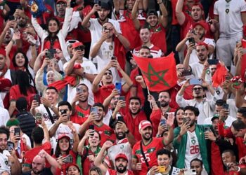 الجالية المغربية بالكوت ديفوار تواصل إستعداداتها لمناصرة الاسود..