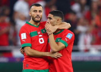 العميد سايس يطالب حكيمي بالعودة سريعاً للمنتخب