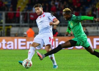 يحيى جبران ينفي توقيع كشوفات أحد أندية الدوري المصري