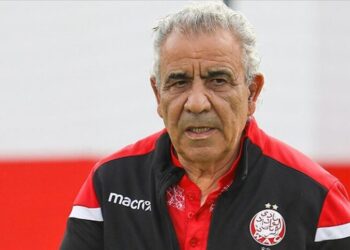 فوزي البنزرتي مهدد بالغياب عن مباراة فريقه الوداد الرياضي و الفتح الرباطي ..