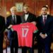 نجم المنتخب المغربي يحل بالقصر الملكي بالرباط
