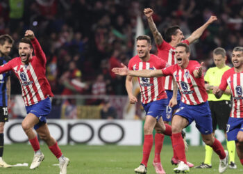 أتلتيكو مدريد يتوعد البارسا في “الليغا”