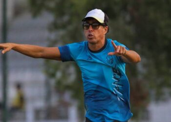 بسبب مباراة الجيش الملكي.. اتحاد طنجة يفقد مدربه هلال الطير
