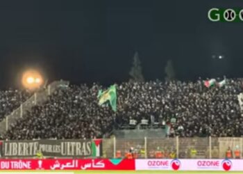 جماهير الرجاء تخلق الحدث خلال مواجهة أولمبيك أسفي