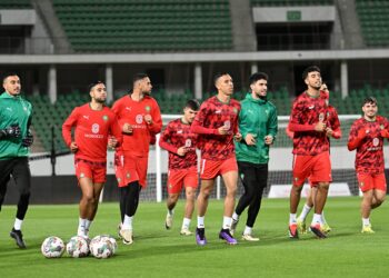 المنتخب الوطني الأول يستعد للقاء نظيره الموريتاني الودي