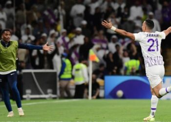 سفيان رحيمي يسجل الهدف الأول لفريقه العين الإماراتي في مرمى أصدقاء رونالدو