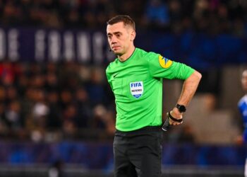 طاقم تحكيم فرنسي لقمة بايرن ميونخ وريال مدريد في ذهاب نصف نهائي دوري الأبطال