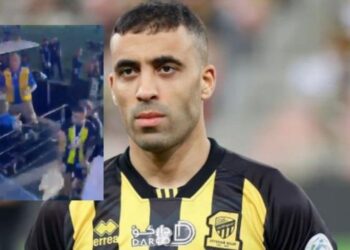 عبدالرزاق حمدالله يتعرض لاعتداء من مشجع سعودي