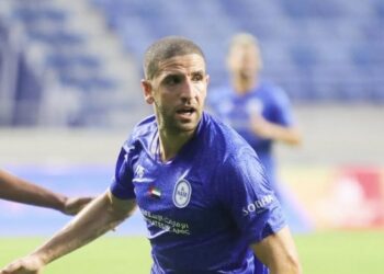 عادل تاعرابت يتوج بجائزة أفضل لاعب في الدوري الإماراتي لشهر أبريل