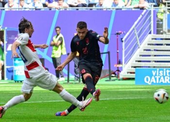 ألبانيا تفرض التعادل على كرواتيا في “اليورو”