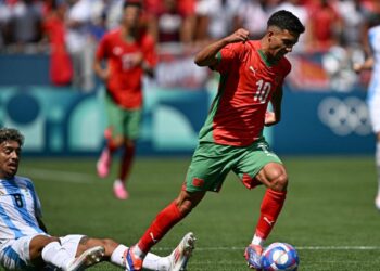 إلياس اخوماش سيكون حاضرا أمام أوكرانيا