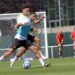 المنتخب الوطني الأولمبي يجري أول حصة تدريبية بمدينة سانت إتيان