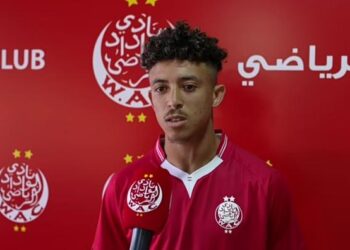 صلاح الدين بنيشو يوقع في كشوفات الفتح الرباطي لـ3 سنوات