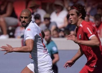 أمرابط يشارك في أول مباراة مع فيورنتينا