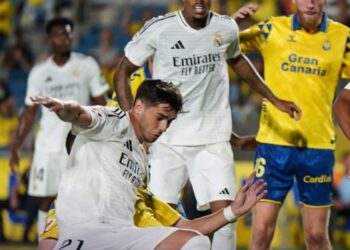 بحضور دياز اساسيا..ريال مدريد يكتفي بالتعادل أمام لاس بالماس بهدف لمثله