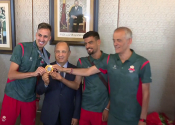 المغربي سفيان البقالي يحط الرحال بمطار الرباط سلا
