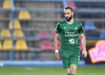 فتوحي:”أي لاعب يريد أن يلعب كرة قدم عليه أن يشاهد دراكسلر ويتعلم منه”