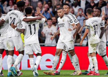 في غياب إبراهيم دياز… ريال مدريد يفوز بصعوبة على ديبورتيفو ألافيس 3-2