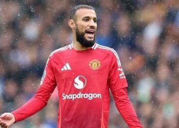 نصير مزراوي يساهم في تعادل مانشستر يونايتد أمام بورتو البرتغالي