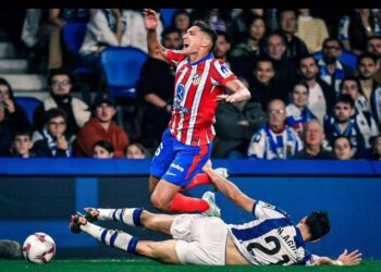 نايف أكرد يساهم في تعادل ريال سوسيداد أمام أتليتيكو مدريد