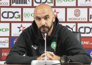 وليد الركراكي:”في الشوط الثاني اللاعبين كيفكرو ف الفرق ديالهم والماتشات لي بقاو ليهم”