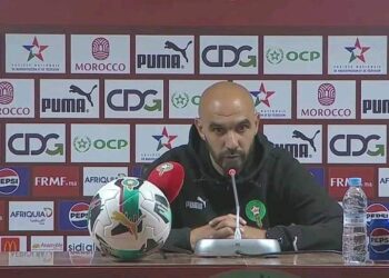 الركراكي:”أكرد تعرض للإصابة وأتمنى ألا تكون إصابته خطيرة وهو لاعب مهم في المنتخب المغربي بمركز خط الدفاع”