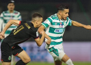 الجيش الملكي يفرض التعادل على الرجاء الرياضي