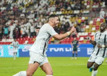 المدافع المغربي محمد ربيع يقود الجزيرة للفوز على خورفكان برباعية في الدوري الإماراتي