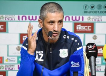 زكريا عبوب مدربا لفريق الدفاع الحسني الجديدي :”سنعمل كل ما في وسعنا لإسعاد الجماهير الجديدية بإعادته للمكانة التي يستحقها”