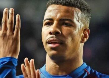 فيليب كليمنت يشيد بأداء حمزة إيغامان بعد فوز رينجرز على نيس