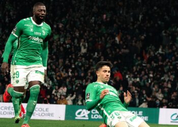 بنيامين بوشواري يقود سانت إيتيان لفوز ثمين على مونبلييه في الدوري الفرنسي