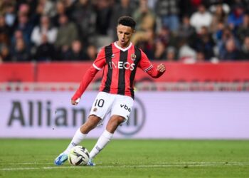 سفيان ديوب يتألق ويُدرج في التشكيلة المثالية للجولة 12 من الدوري الفرنسي