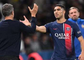 إنريكي:”من بين كل اللاعبين الذين قابلتهم، لم أر ظهيرًا أيمن أفضل من حكيمي”.