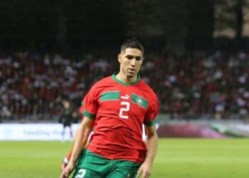 حكيمي: عائلتي أغلى ما أملك وأريد أن أشاركهم لحظة التتويج بجائزة أفضل لاعب أفريقي لعام 2024