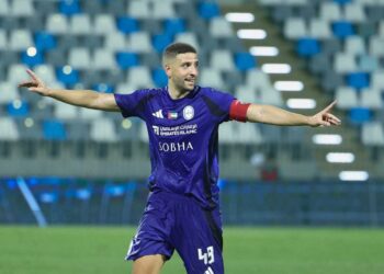 تاعرابت يقود النصر للفوز على دبا الحصن في الدوري الإماراتي