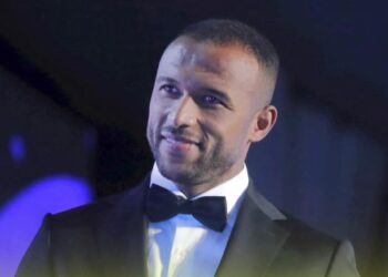 أيوب الكعبي يتألق ويحصد جائزة أفضل لاعب أجنبي في الدوري اليوناني