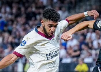 الصيباري يتألق رغم هزيمة آيندهوفن أمام بريست