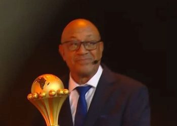 أحمد بابا صاحب هدف الفوز بكأس أمم أفريقيا 1976 يقدّم لقب كأس أفريقيا 2025