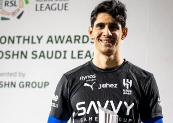 ياسين بونو يتوج بجائزة أفضل حارس في الدوري السعودي لشهر يناير