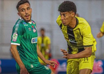 الرجاء يواصل نزيف النقاط بتعادل سلبي أمام المغرب الفاسي