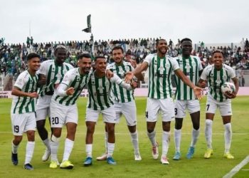 أزمة مالية في الدفاع الحسني الجديدي تدفع اللاعبين للإضراب